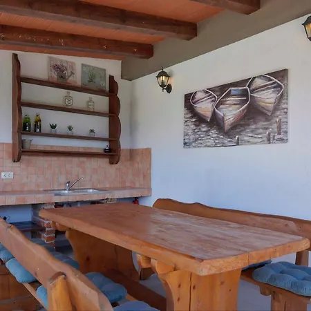 Holiday House Emma With Private Pool For 6 People Burići